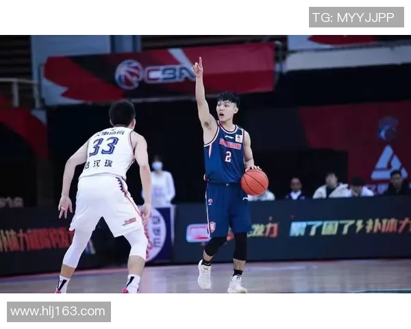 广东宏远主帅杜锋盛赞易建联进攻能力强劲,称其乃CBA最具统治力球员