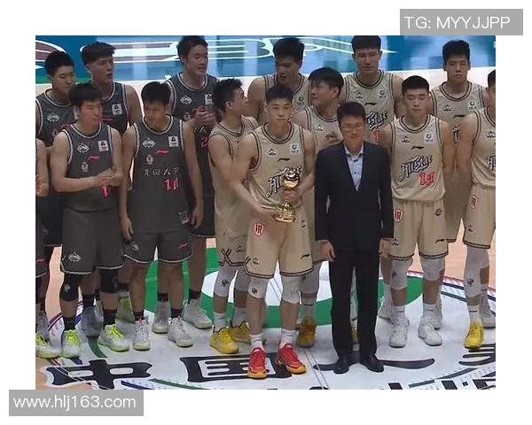 罗伯特-高登蝉联CBA最佳球员，领衔全明星首发阵容