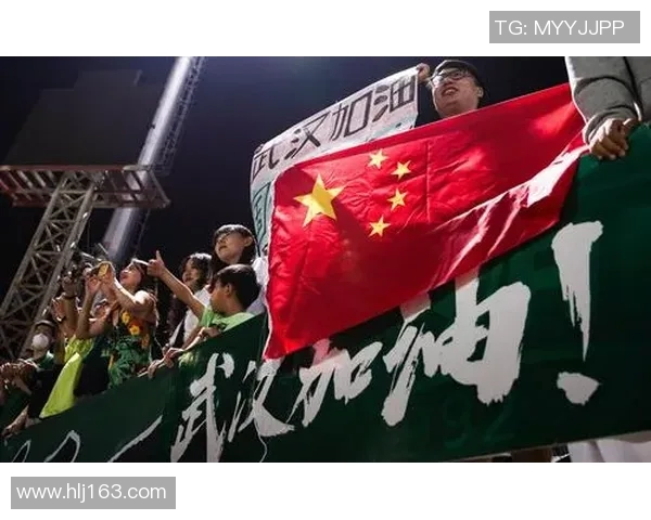 球迷不满，俱乐部高层面临抗议压力